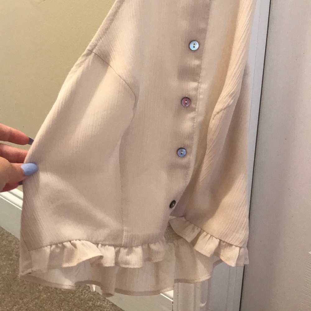 button down crop top!